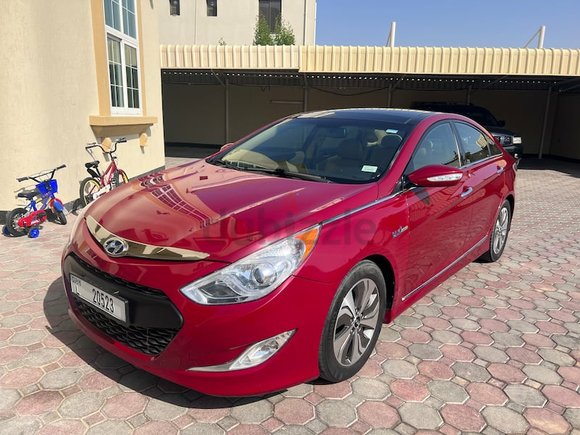 Mint Condition Hyundai Sonata Hybrid car for sale