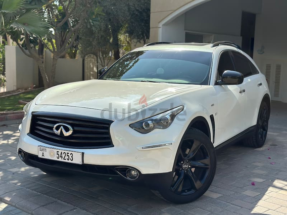 Infiniti QX70S Full Option White 2016 Super Clean Low Mileage