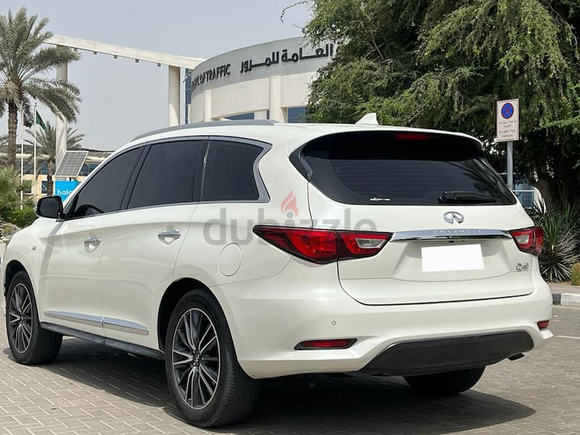 FULL SERVICE HISTORY - 2016 INFINITI QX60 3.5L - FULL OPTION - ACCIDENT FREE - GCC SPECS -