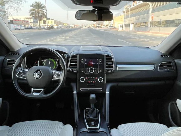 BRANDNEW CONDITION! 2022 RENAULT KOLEOS 4WD - UNDER WARRANTY - NO PAINT - GCC SPECS -