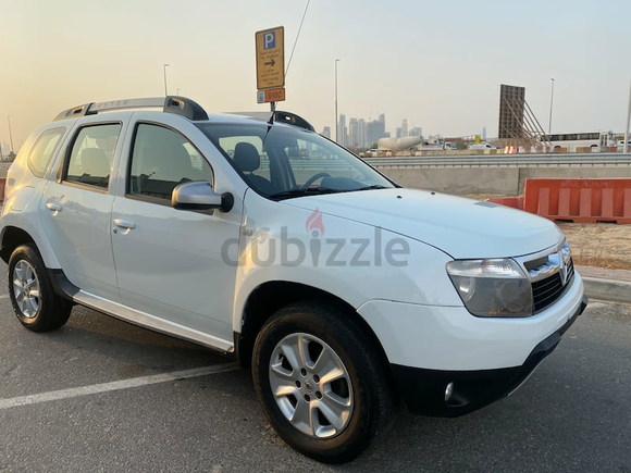 For sale Renault Duster 2015 model full option gcc