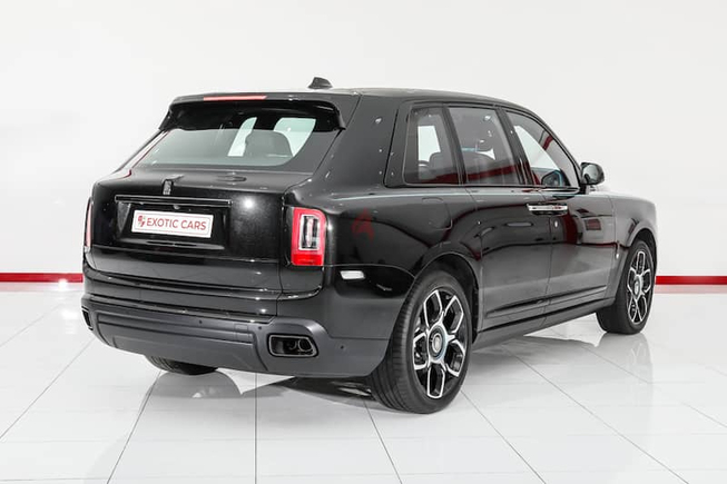 4 YEARS WARRANTY + SERVICE || Rolls-Royce Cullinan Black Badge 2022 Black-Turquoise 500KM