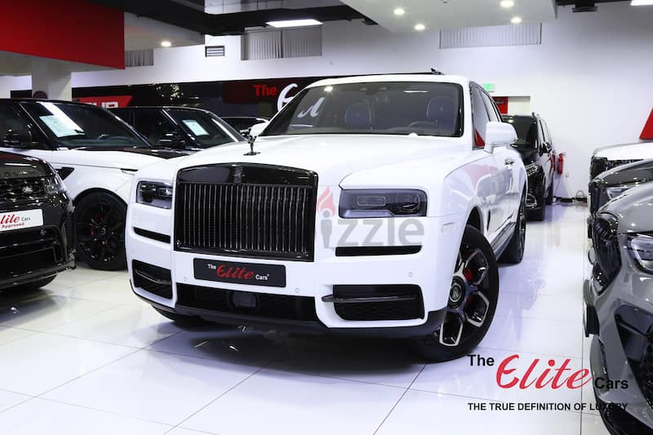 2022 NEW CULLINAN BLACK BADGE-BESPOKE-STARLIGHT-INDIVIDUAL SEATS-CURTAINS(WARRANTY+SERVICE)