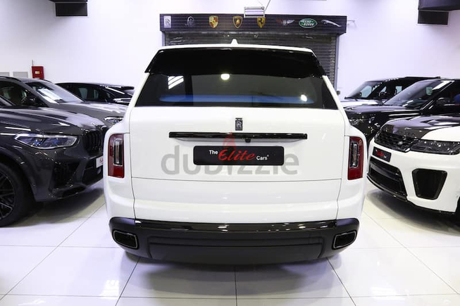 2022 NEW CULLINAN BLACK BADGE-BESPOKE-STARLIGHT-INDIVIDUAL SEATS-CURTAINS(WARRANTY+SERVICE)