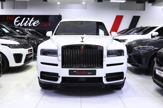 2022 NEW CULLINAN BLACK BADGE-BESPOKE-STARLIGHT-INDIVIDUAL SEATS-CURTAINS(WARRANTY+SERVICE)