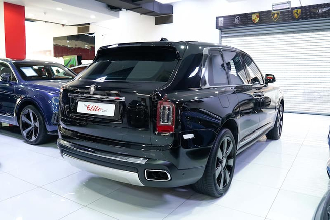 2020 GCC CULLINAN-STARLIGHT-BESPOKE-INDIVIDUAL SEATS-REAR CURTAINS(WARRANTY+SERVICE)