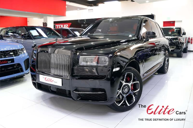 2021 CULLINAN BLACK BADGE-BESPOKE-STARLIGHT-INDIVIDUAL SEATS-CURTAINS