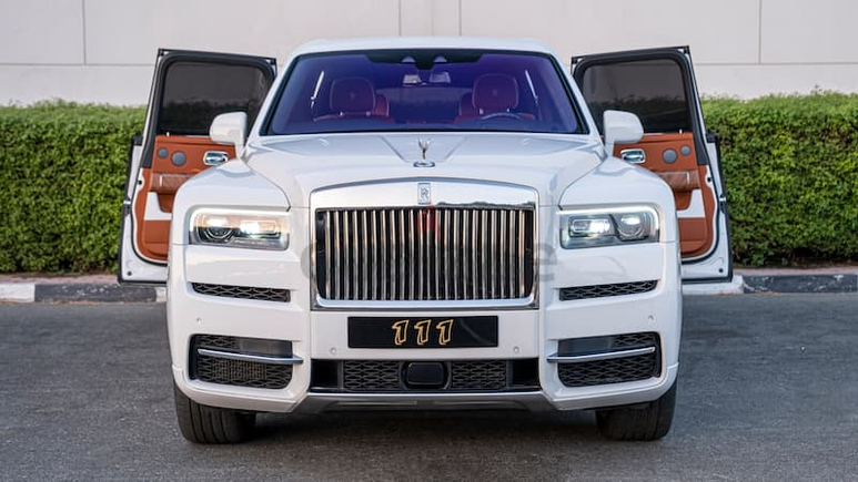 2020 Rolls-Royce Cullinan GCC Specs With Warranty