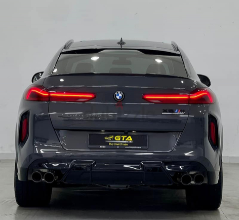 2022 BMW X6M Competition (Special Color + Carbon Fibre Pack), BMW Warranty + Service Contract, GCC