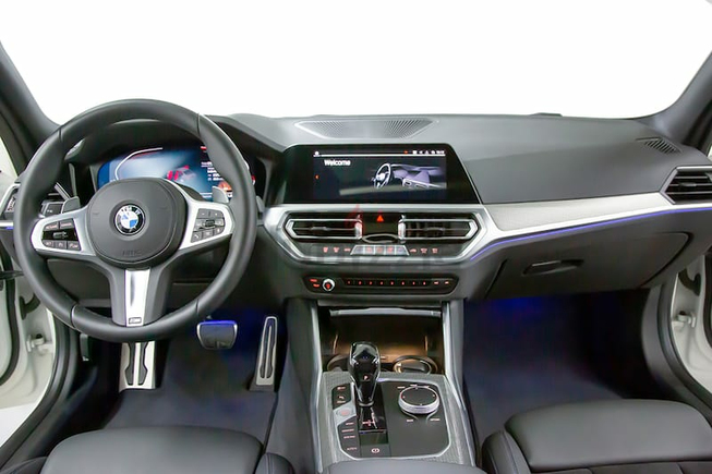 BMW 330i Sedan M Sport( Ref# 125312)