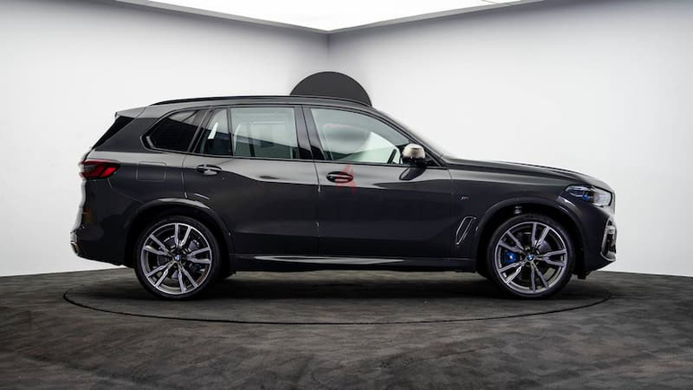 BMW X5 M50i ( Luxury Class )2022 - Under Warranty