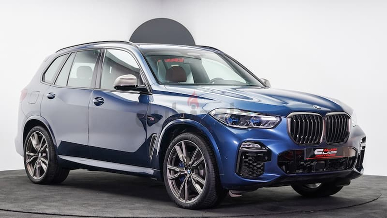 2022 BMW X5 M50i (Luxury Class)