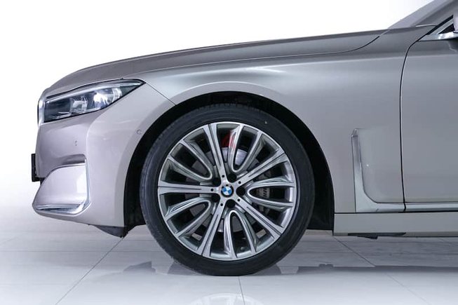 AED 3,866 AED/Month | 2020 BMW 730i | Free Registration