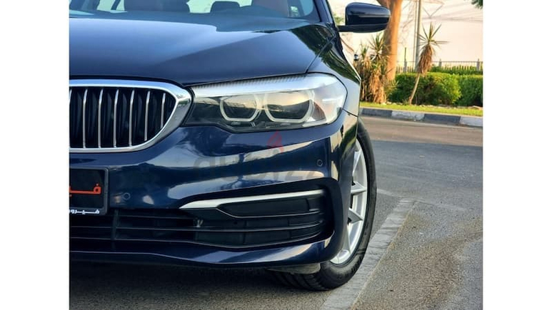 (LIMITED COUNTITY) BMW 520I GCC 2020 WITH THE REGISTRATION IN PERFECT CONITION