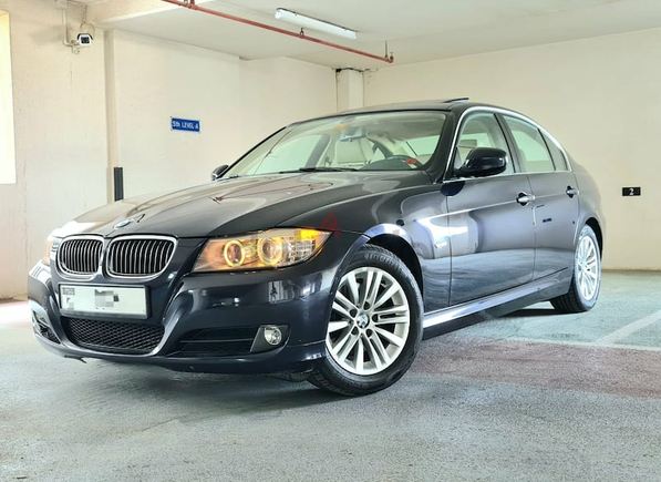 BEST EXAMPLE!!! LOW KMS BMW 323i 2010 GCC IN MINT CONDITION!!!