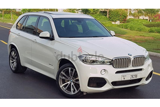 LOVELY BMW X5 V8 // HIGH OPTIONS // 100% ACCIDENTS FREE // GCC // LOW MILEAGE // LIKE NEW
