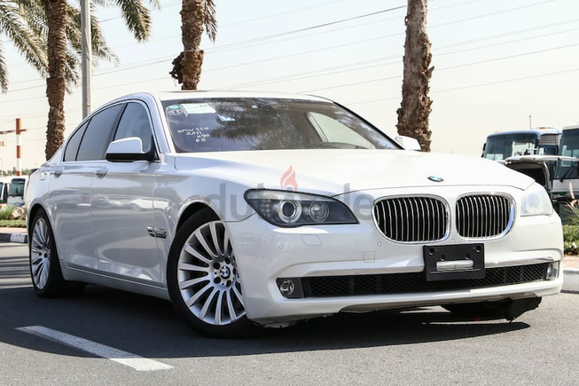 BMW 750i//JAPAN IMPORTED//VERY GOOD CONDITION//LOW MILEGE