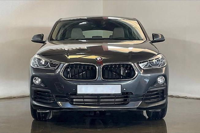 AED 1,965/Month // 2020 BMW X2 sDrive 20i Joy Edition SUV // Ref # 989773