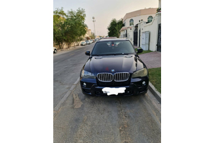 BMW X5 4.8I
