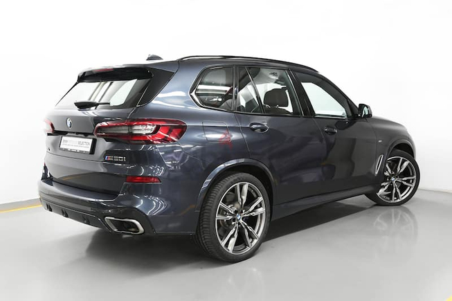 BMW X5 M50i ( Ref# 118943)