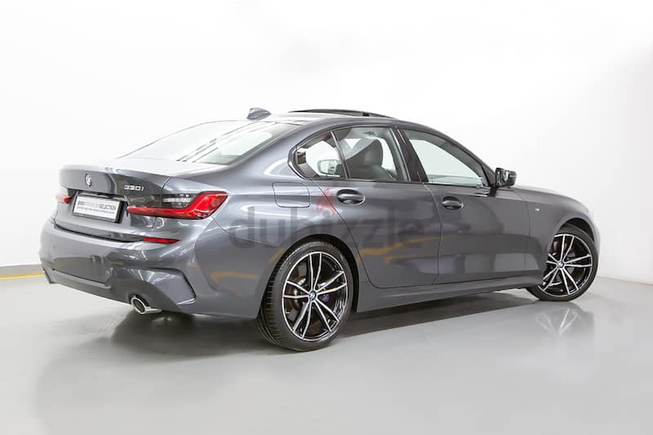 BMW 330i Sedan M Sport ( Ref# 125231)