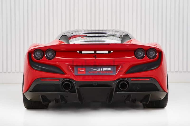 FERRARI F8 TRIBUTO, 2020, GCC, DEALER WARRANTY AND SERVICE CONTRACT, FULL CARBON