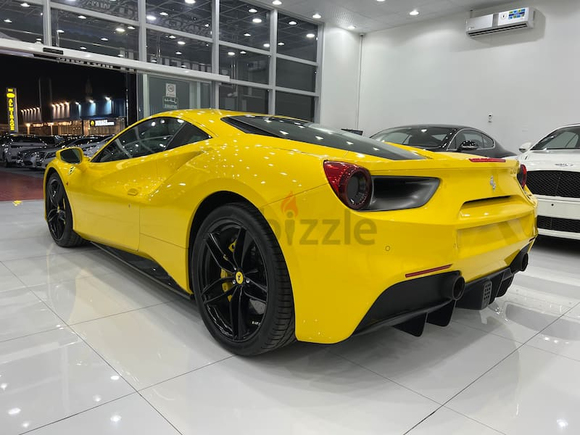 Ferrari 488 GTB - GCC 2017 Only 18000 KM Agency maintenance