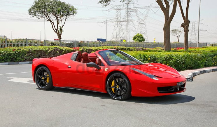 FERRARI 458 SPYDER 2015 - GCC - VERY CLEAN CONDITION - FULLY LOADED