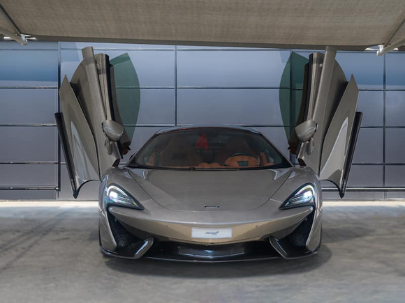 McLaren 570 GT QUALIFIED // Warranty // Low mileage