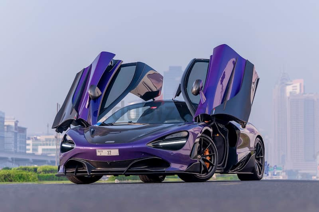 MCLAREN 720S | 18 000KM | GCC | WARRANTY AVAILABLE | FULL OPTION | WITH FULL CARBON KIT ( OPTIONAL)