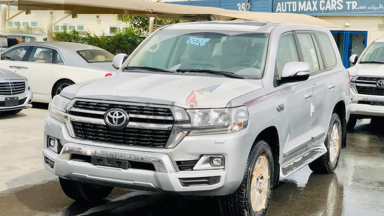 TOYOTA LAND CRUISER 200 GXR 4.0L GASOLINE 2021 (BLACK SILVER) ALSO AVAILABLE