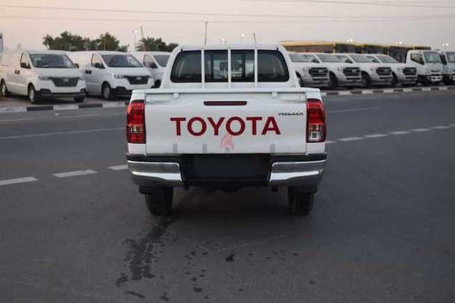 Brand New Toyota Hilux HLX24-LV5 2.4L M/T Diesel | White / Black 2022 | For Export Only