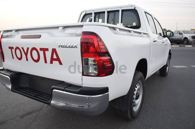 Brand New Toyota Hilux HLX24-LV5 2.4L M/T Diesel | White / Black 2022 | For Export Only