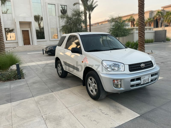 2003 Rav4 clean