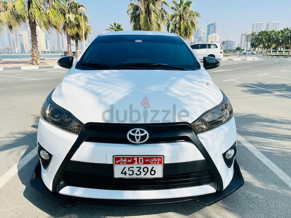 Toyota Yaris SE+ 2016