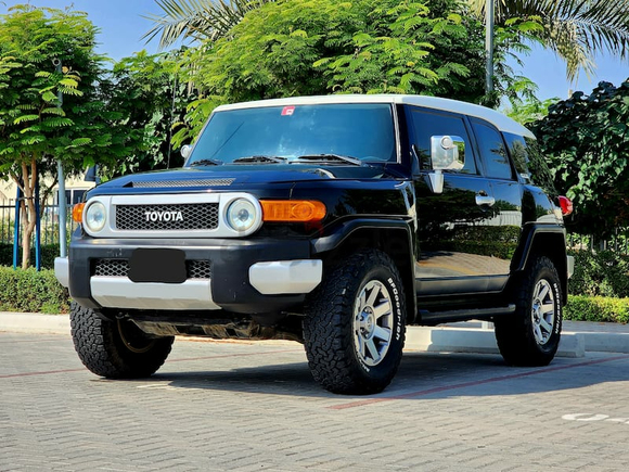 2014 Toyota Fj cruiser Gulf specification diff lock never used for off road in excellent condition