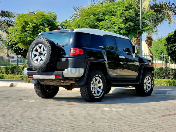 2014 Toyota Fj cruiser Gulf specification diff lock never used for off road in excellent condition