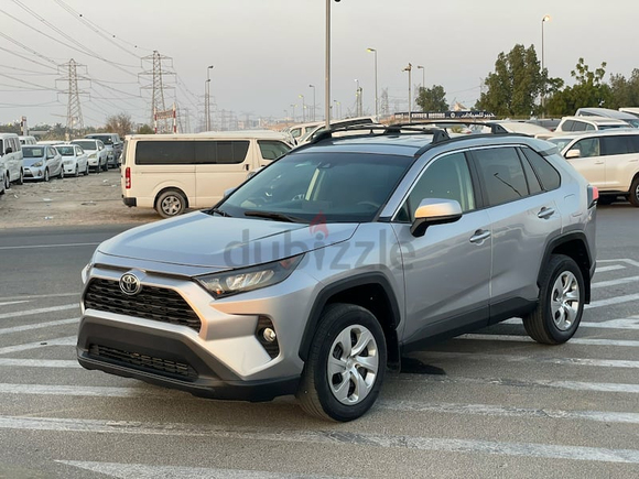 2021 Toyota Rav4 LE / EXPORT ONLY / فقط للتصدير