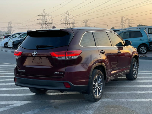 2018 Toyota Highlander XLE AWD / EXPORT ONLY / فقط للتصدير