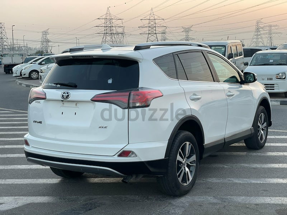 2018 Toyota Rav4 XLE / EXPORT ONLY / فقط للتصدير