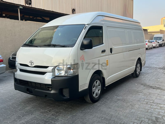 Toyota Hiace HighRoof Van Model 2017 GCC Specs First Owner