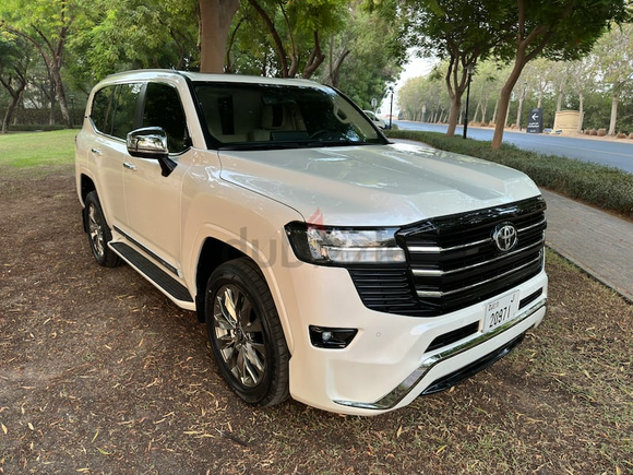 Toyota Land Cruiser (VIP Edition) model 2022