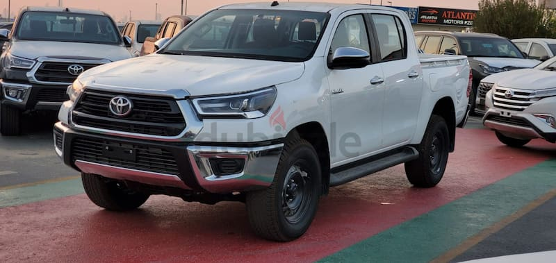 Toyota Hilux 2022 Pick Up SR5 Double Cabin M/T 2.4L 4x4 Diesel