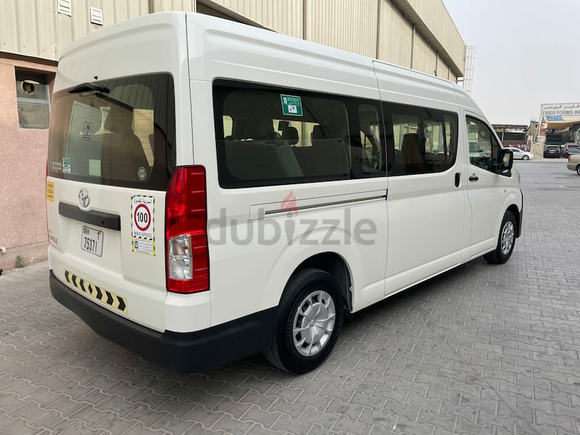 Toyota Hiace 13 seater PV van 3.5 liter GCC with al futtaim warranty