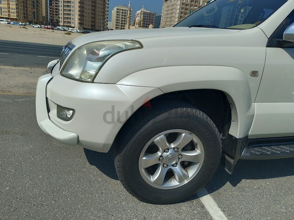 AED74,000 Toyota Prado GX MID Including 4-Digit Number Plate