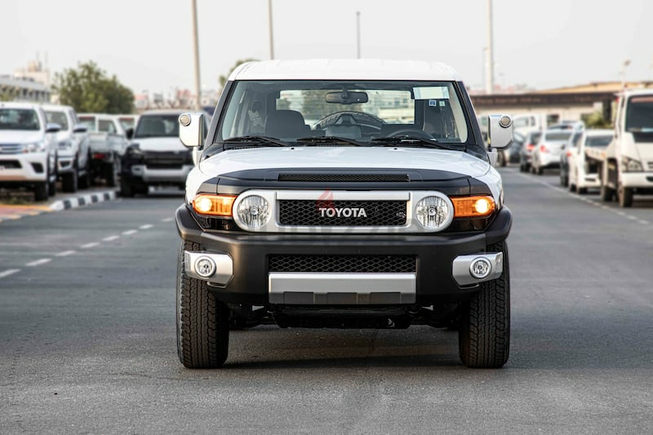 2022 Toyota FJ Cruiser 4.0L AT GXR | Export Only