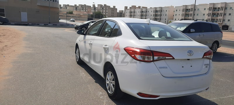 TOYOYA YARIS.SE GCC.CAR.1.5 MID OPTION FIRST OWNER CAR GOOD CONDITIONS