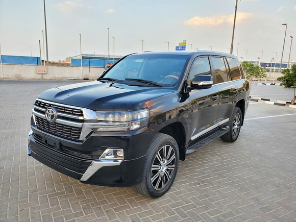 TOYOTA LAND CRUISER 2013 FACELIFTED 2021 V6 G.C.C IN EXCELLENT CONDITION