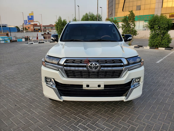 TOYOTA LAND CRUISER 2013 FACELIFTED 2021 V6 G.C.C IN EXCELLENT CONDITION