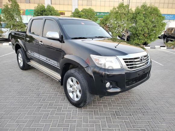 HILUX 2014 V4 2.7L G.C.C FULL AUTOMATIC IN EXCELLENT CONDITION